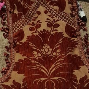 Reilly Chance table runner 108 " long